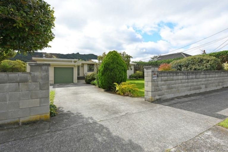 Photo of property in 13 Elm Street, Ebdentown, Upper Hutt, 5018