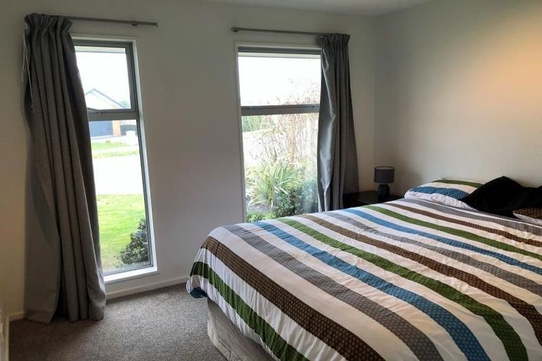 Photo of property in 22 Fernham Way, Rolleston, 7615