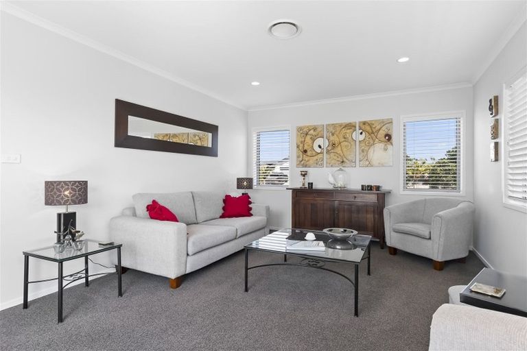 Photo of property in 10 Montia Close, Papamoa Beach, Papamoa, 3118