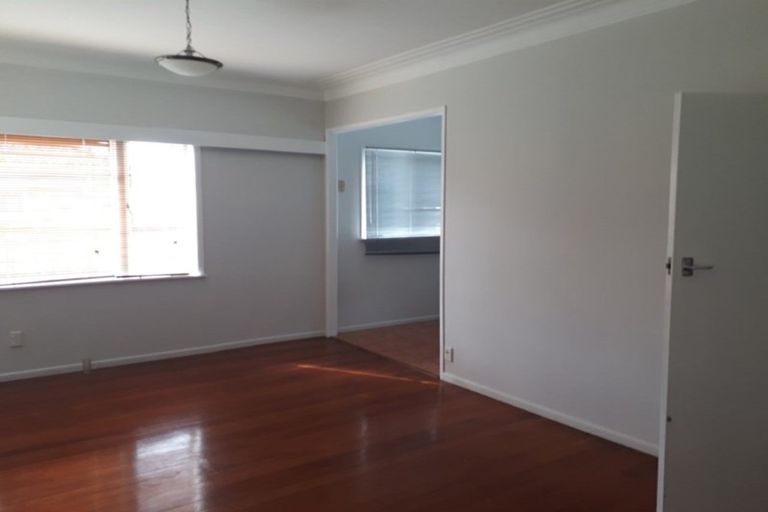 Photo of property in 16 Huia Road, Papatoetoe, Auckland, 2025