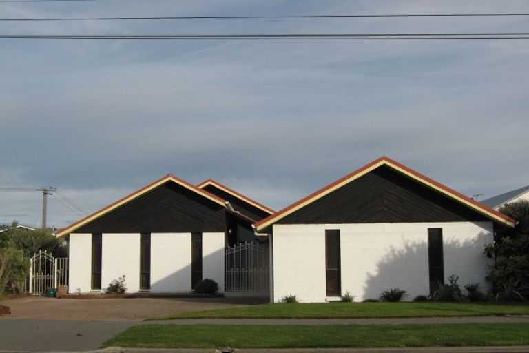Photo of property in 176 Rocking Horse Road, Southshore, Christchurch, 8062