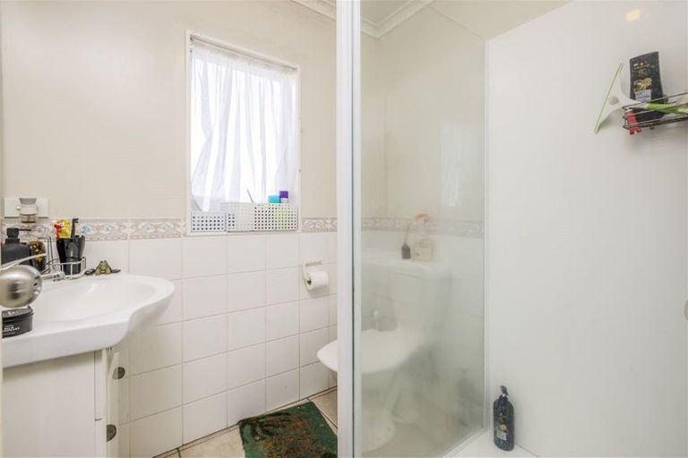 Photo of property in 2 Dunaff Place, Flat Bush, Auckland, 2019