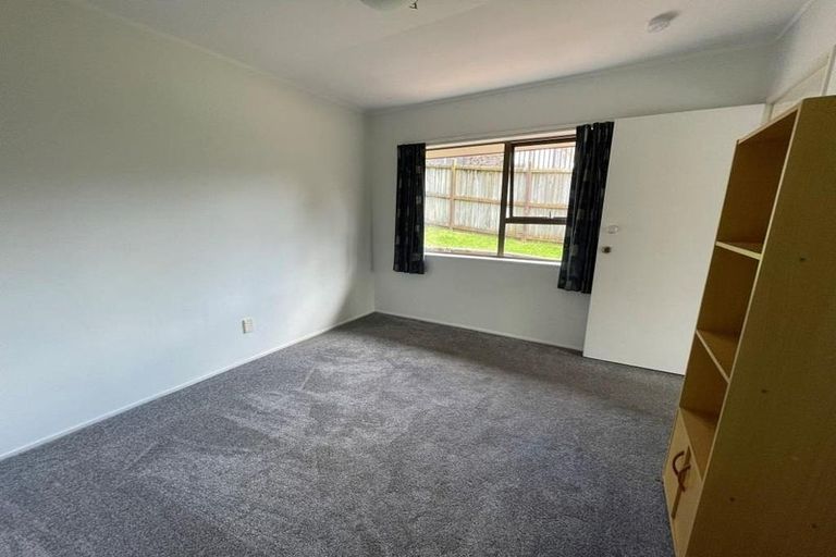 Photo of property in 1/17 Weetman Drive, Browns Bay, Auckland, 0630