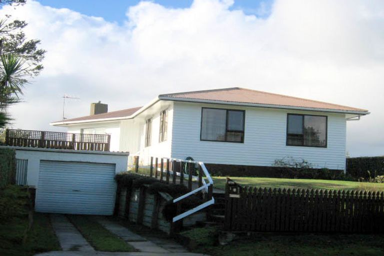 Photo of property in 17 Chums Road, Paraparaumu Beach, Paraparaumu, 5032