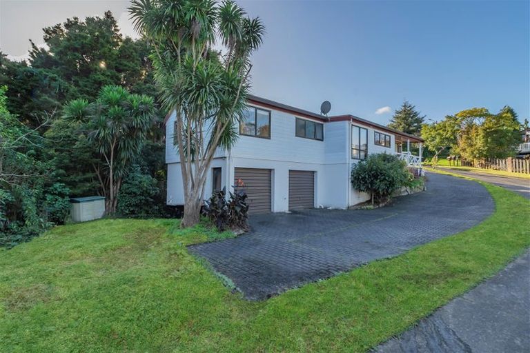 Photo of property in 7 Spruce Place, Totara Heights, Auckland, 2105