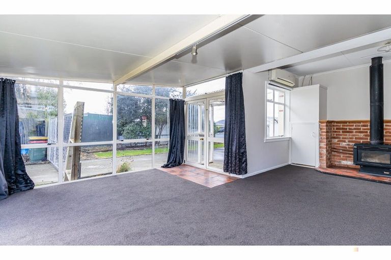 Photo of property in 6 Michael Street, Waimate, 7924