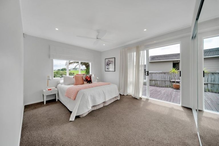 Photo of property in 60 De Quincey Terrace, Highland Park, Auckland, 2010