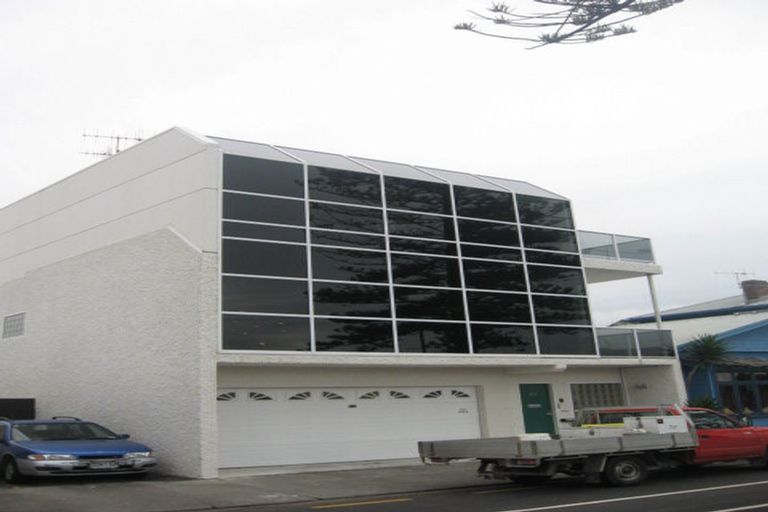 Photo of property in 211 Marine Parade, Napier South, Napier, 4110