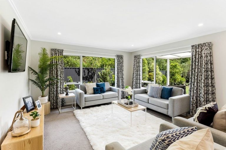 Photo of property in 29 Somerby Mews, Silverstream, Upper Hutt, 5019