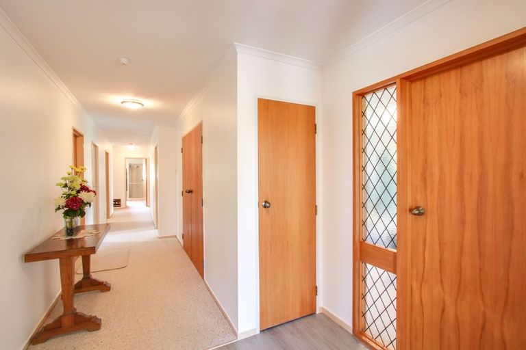 Photo of property in 1/100 Avondale Road, Taradale, Napier, 4112