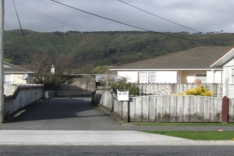 Photo of property in 1/11 Strand Crescent, Naenae, Lower Hutt, 5011