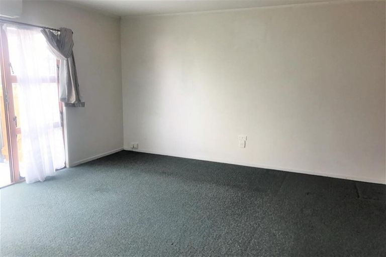 Photo of property in 1/1 Brooklyn Avenue, Papatoetoe, Auckland, 2025