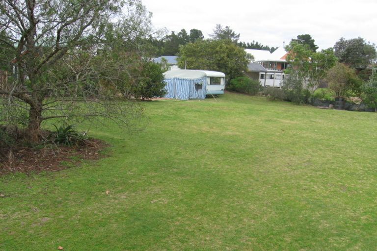Photo of property in 111 Miro Place, Matarangi, Whitianga, 3592