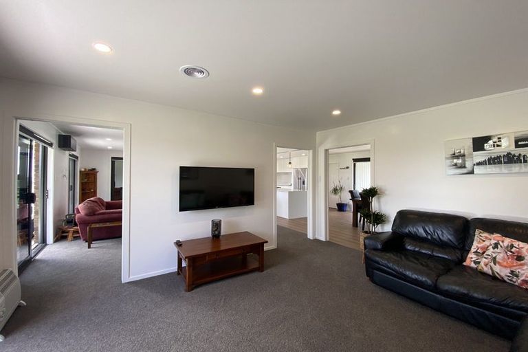Photo of property in 782 Mangorei Road, Mangorei, New Plymouth, 4371