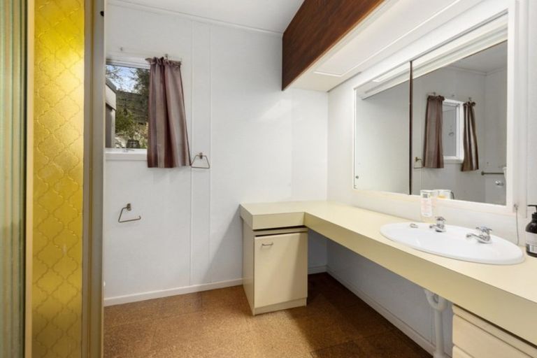 Photo of property in 12 Fendalton Crescent, Pinehaven, Upper Hutt, 5019