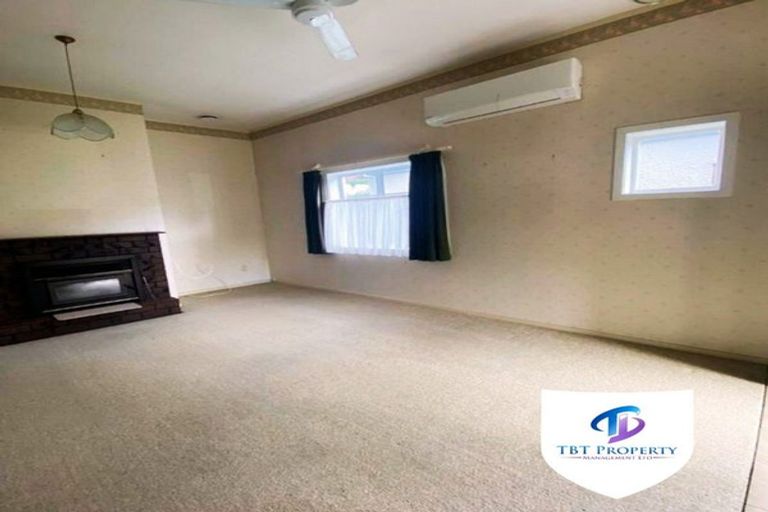 Photo of property in 20 Great South Road, Manurewa, Auckland, 2102