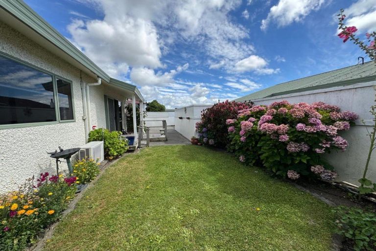 Photo of property in 3/239 Warwick Road, Mayfair, Hastings, 4122