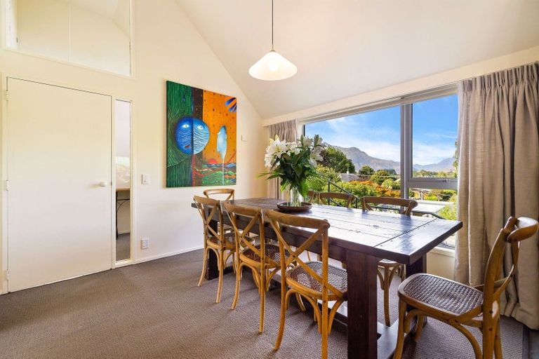 Photo of property in 3 Stafford Street, Arrowtown, 9302