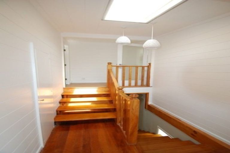 Photo of property in 19 Rochester Street, Wilton, Wellington, 6012