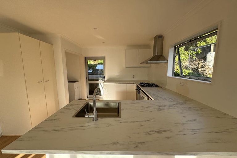 Photo of property in 48 Ruahine Street, Paraparaumu, 5032