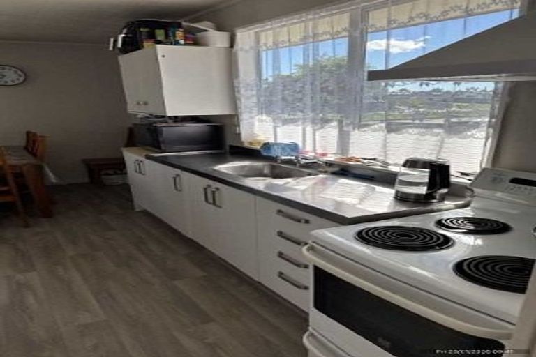 Photo of property in 353 Flaxmere Avenue, Flaxmere, Hastings, 4120