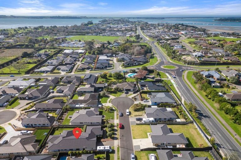 Photo of property in 17 Charlotte Drive, Omokoroa, 3114