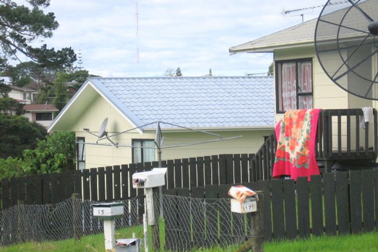 Photo of property in 17 Aldern Road, Massey, Auckland, 0614