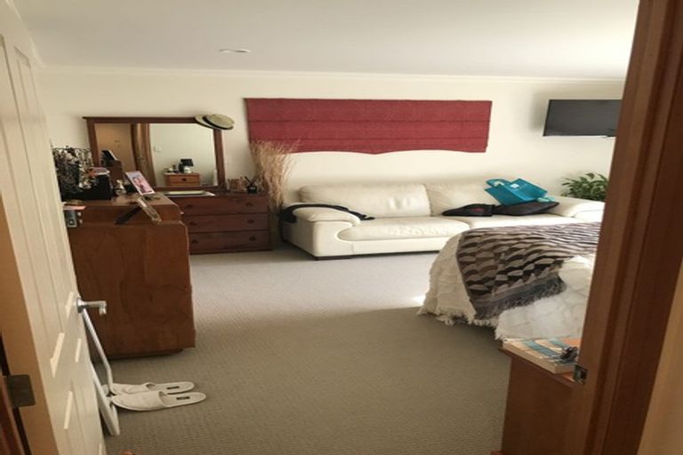 Photo of property in 6 Doneraille Place, Bethlehem, Tauranga, 3110