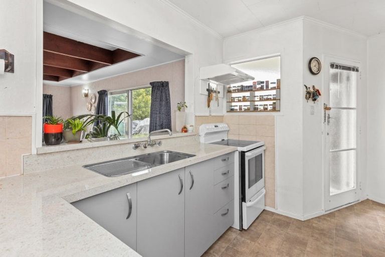 Photo of property in 5 Shortland Street, Tamatea, Napier, 4112