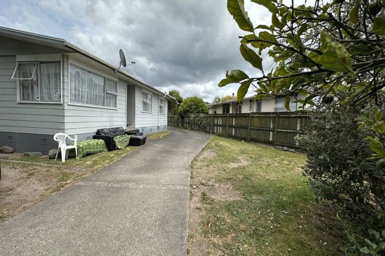 Photo of property in 11 Greenock Road, Ranui, Auckland, 0612