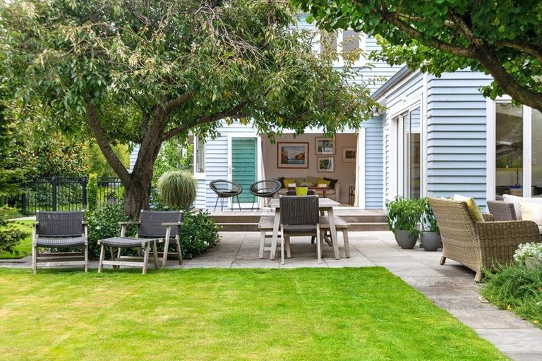 Photo of property in 43 Colombo Street, Cashmere, Christchurch, 8022