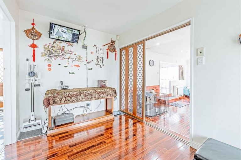 Photo of property in 7 Gibson Drive, Hornby, Christchurch, 8042