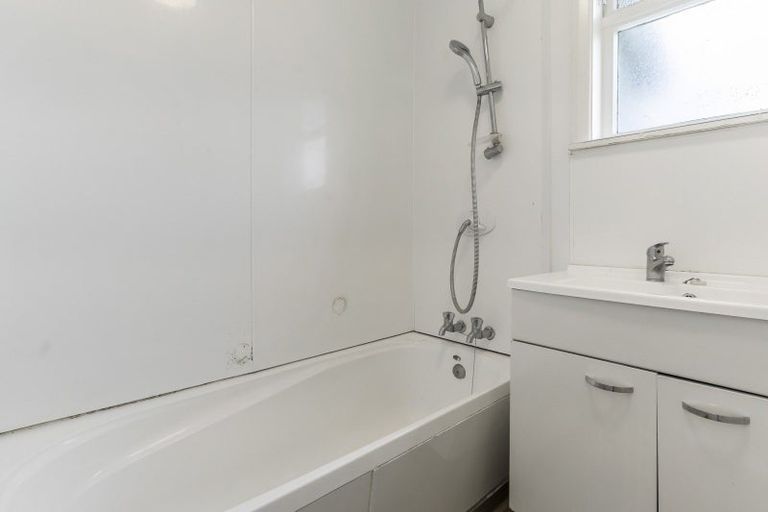 Photo of property in 8 Tate Place, Otara, Auckland, 2023