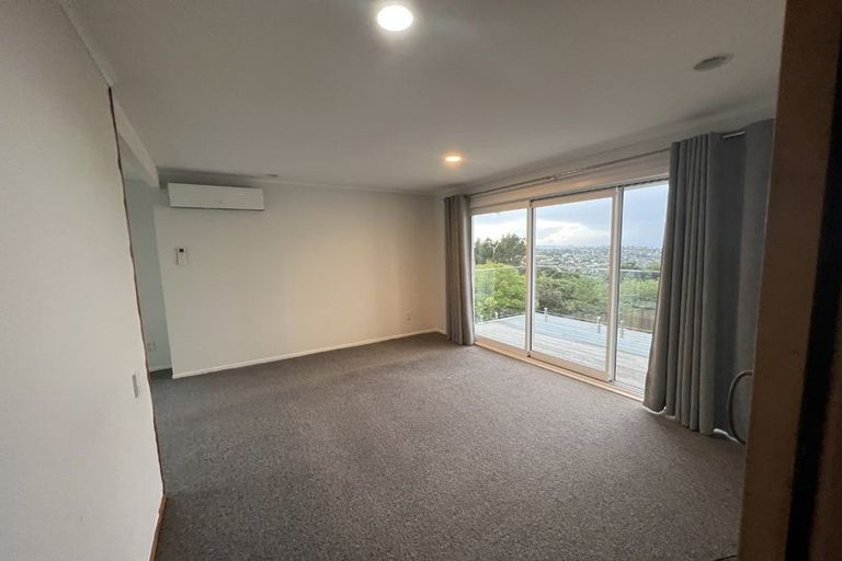 Photo of property in 752 East Coast Road, Pinehill, Auckland, 0630
