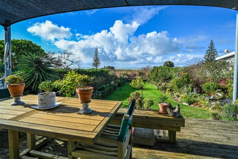 Photo of property in 96 Harper Road, Waimarama, Havelock North, 4294