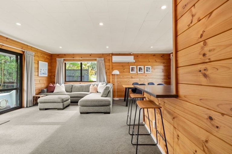 Photo of property in 115 Mark Avenue, Grenada Village, Wellington, 6037