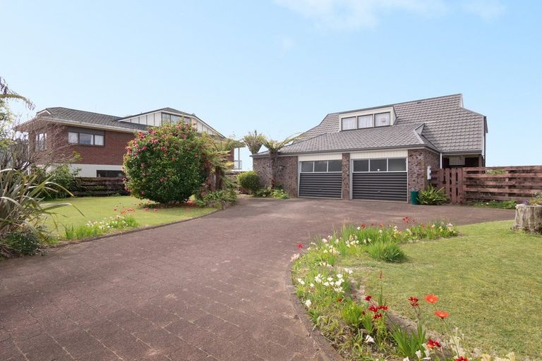 Photo of property in 14 Mayor View Terrace, Waihi Beach, 3611