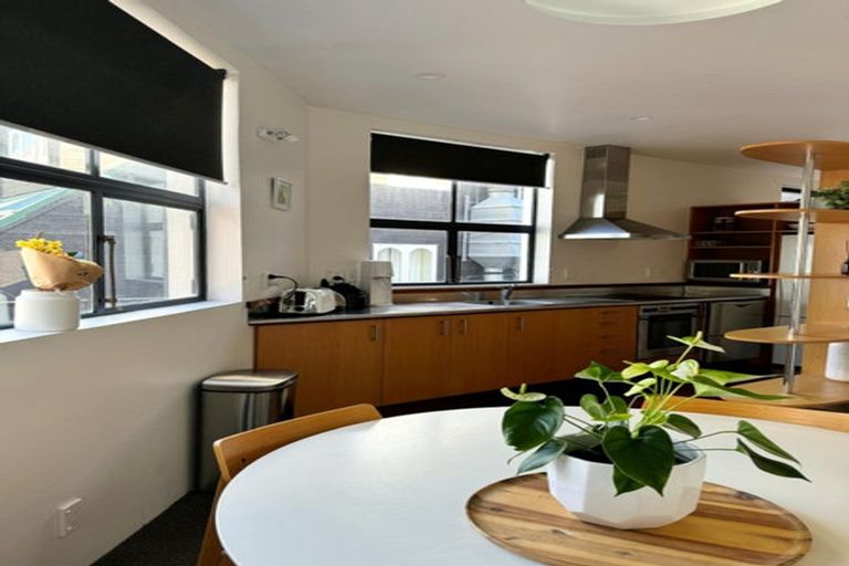 Photo of property in 136 Willis Street, Te Aro, Wellington, 6011