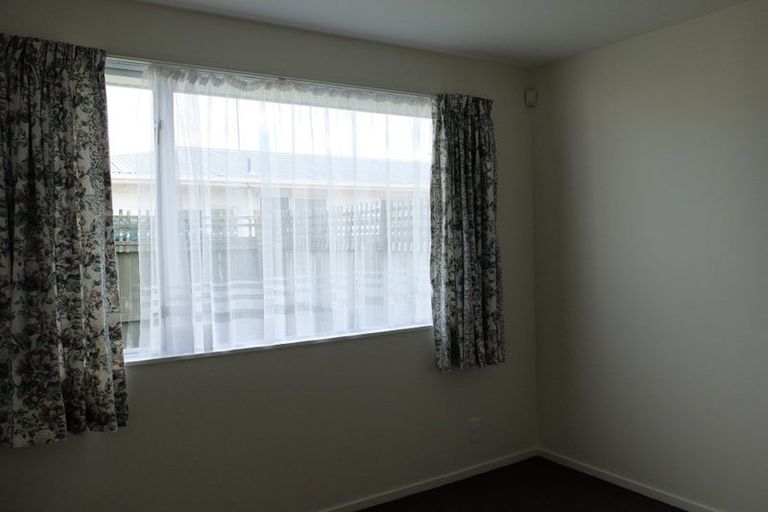 Photo of property in 2/13 Allard Street, Edgeware, Christchurch, 8013