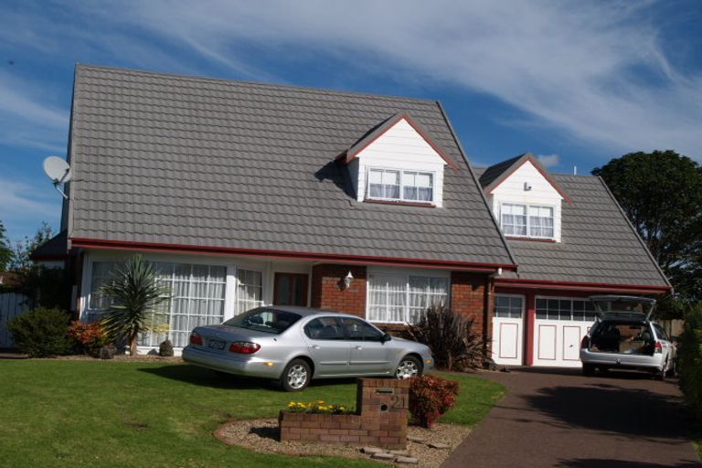 Photo of property in 21 Eastridge Court, Northpark, Auckland, 2013