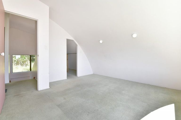 Photo of property in 379 Kiwitahi Road, Helensville, 0875