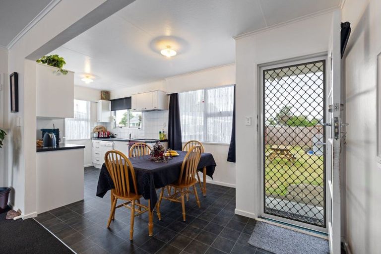 Photo of property in 6 Turakina Street, Westbrook, Palmerston North, 4412