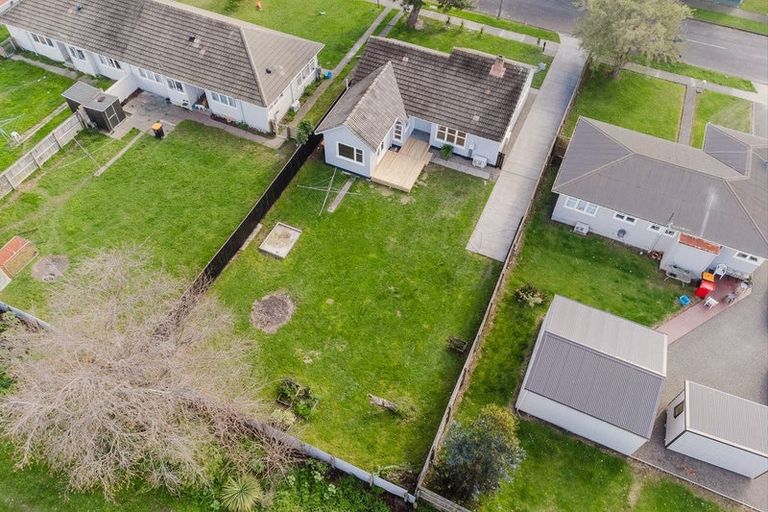 Photo of property in 60 Ellesmere Crescent, Highbury, Palmerston North, 4412