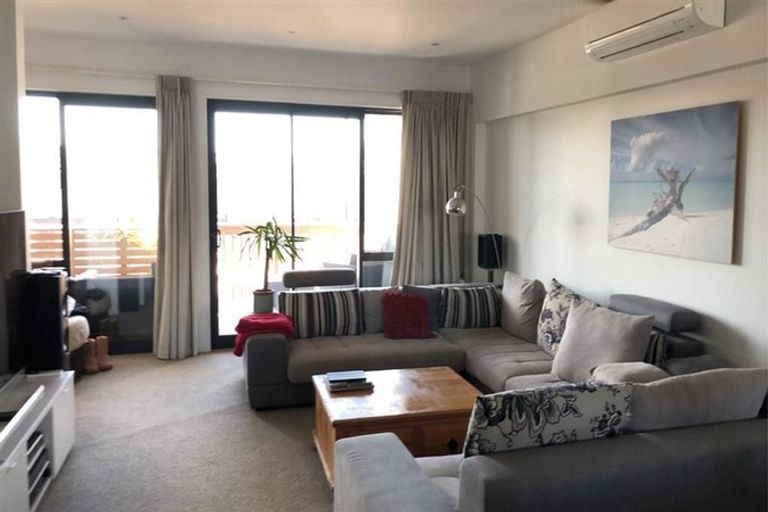 Photo of property in 65 Ninth View Avenue, Beachlands, Auckland, 2018