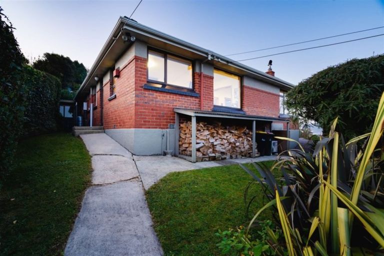 Photo of property in 20 Seaview Terrace, Kew, Dunedin, 9012