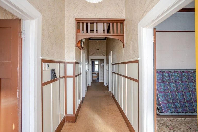 Photo of property in 36 Mcphee Street, Dannevirke, 4930