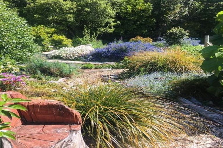 Photo of property in 5518 Christchurch Akaroa Road, French Farm, 7582