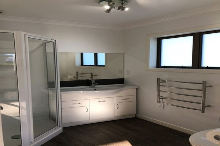 Photo of property in 2 Bracken Mews, Pyes Pa, Tauranga, 3112