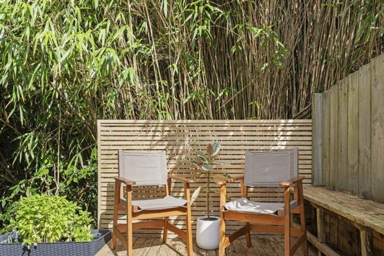 Photo of property in 21a Willerton Avenue, New Lynn, Auckland, 0600