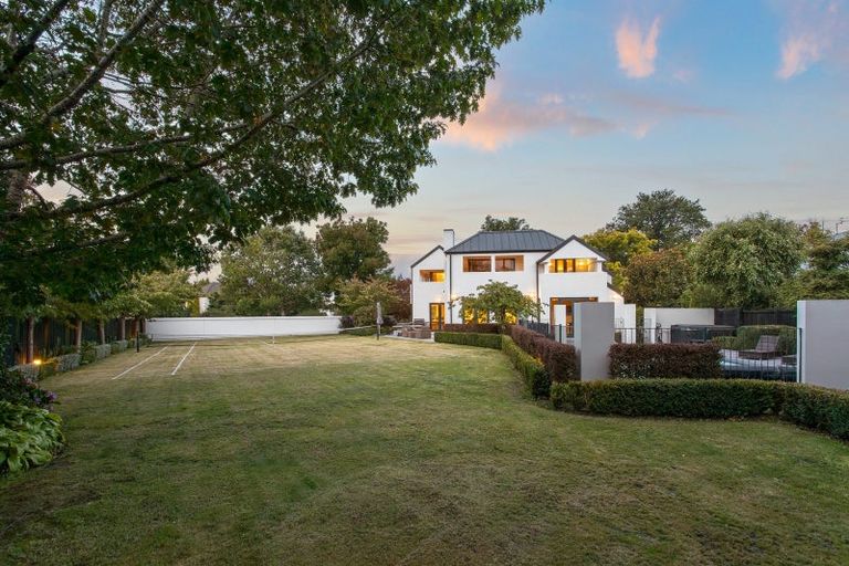 Photo of property in 3 Lewisham Park, St Albans, Christchurch, 8052